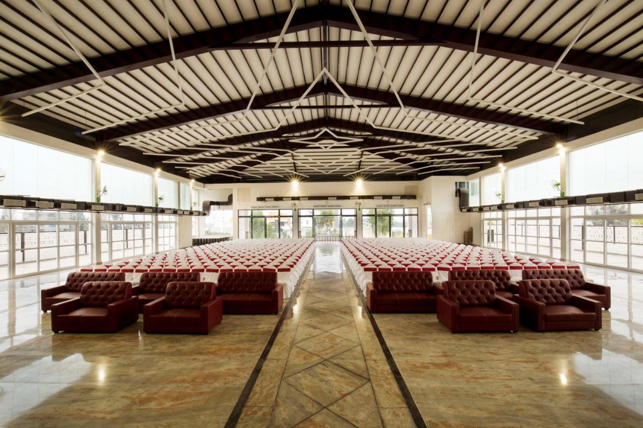 Vistar Pavithra Vivaha Convention Hall Jigani Екстериор снимка
